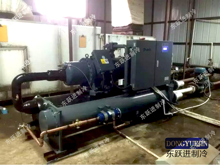 螺桿式冷水機(jī) 螺桿式冷水機(jī)